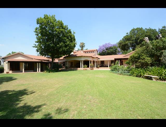 5 BEDROOM HOUSE FOR SALE IN BRYANSTON
